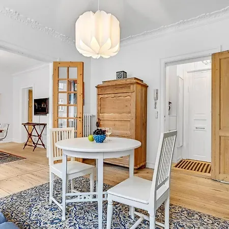 1 Bedroom Cozy In C Århus