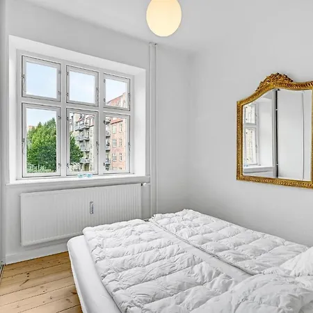 1 Bedroom Cozy Apartment In Aarhus C *